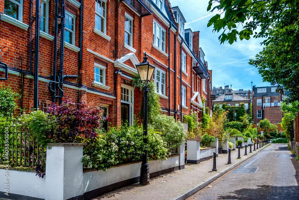 Residential street of homes protected by Service Giant pest control in Ruislip